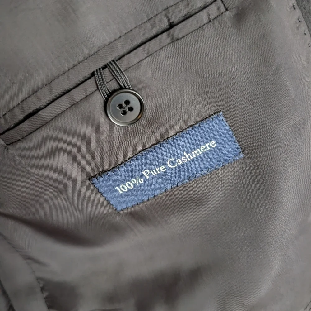 Taylor Richards Conger 100% Cashmere Black Blazer
